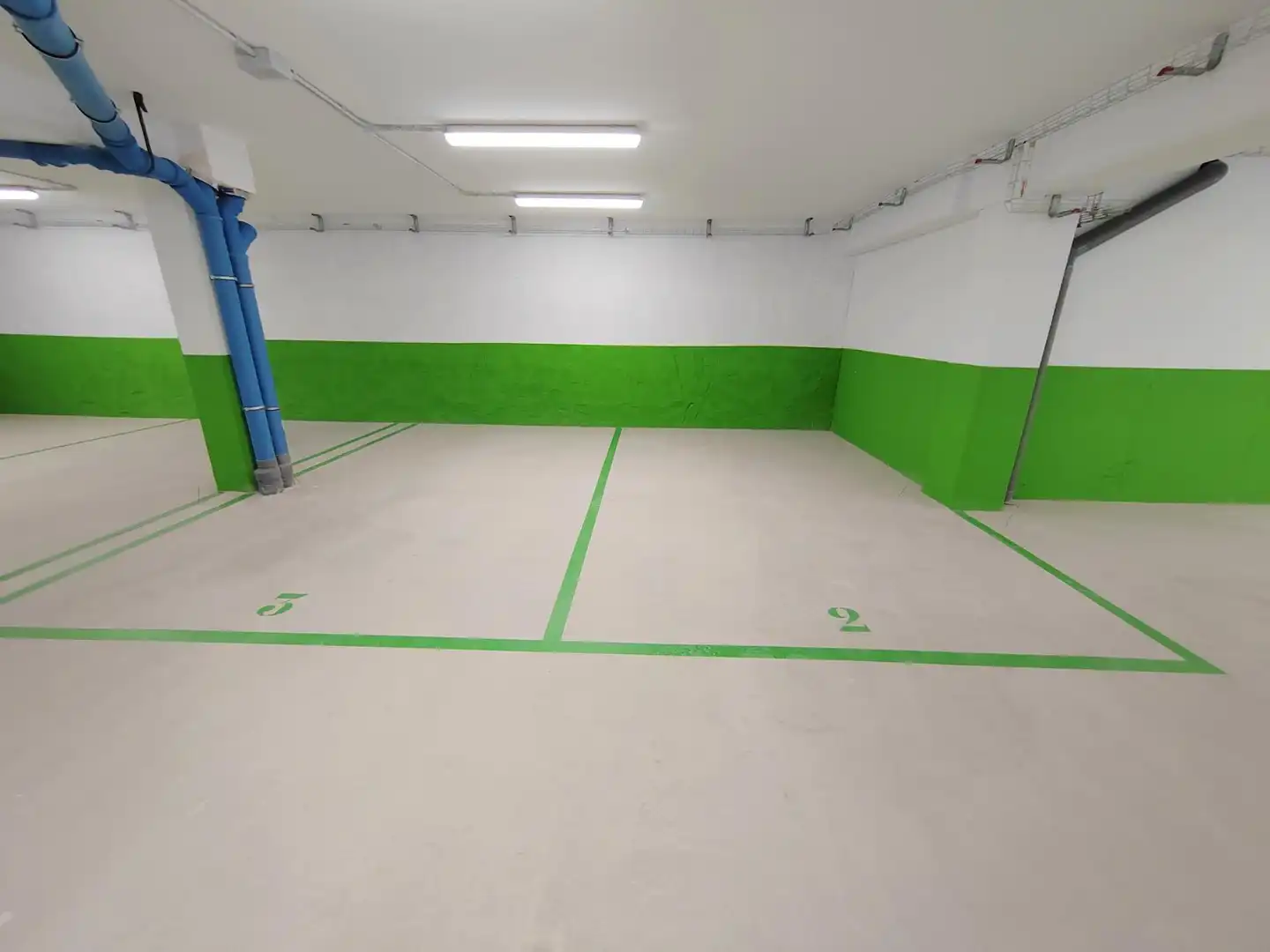 Parking of Flat for sale in Barcelona  with Air Conditioner, Heating and Private garden