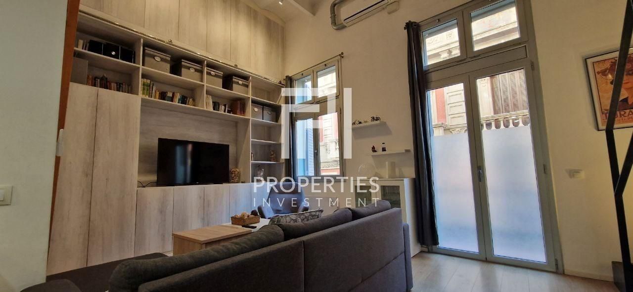 Sala de estar de Dúplex en venta en  Barcelona Capital con Aire acondicionado, Calefacción y Parquet