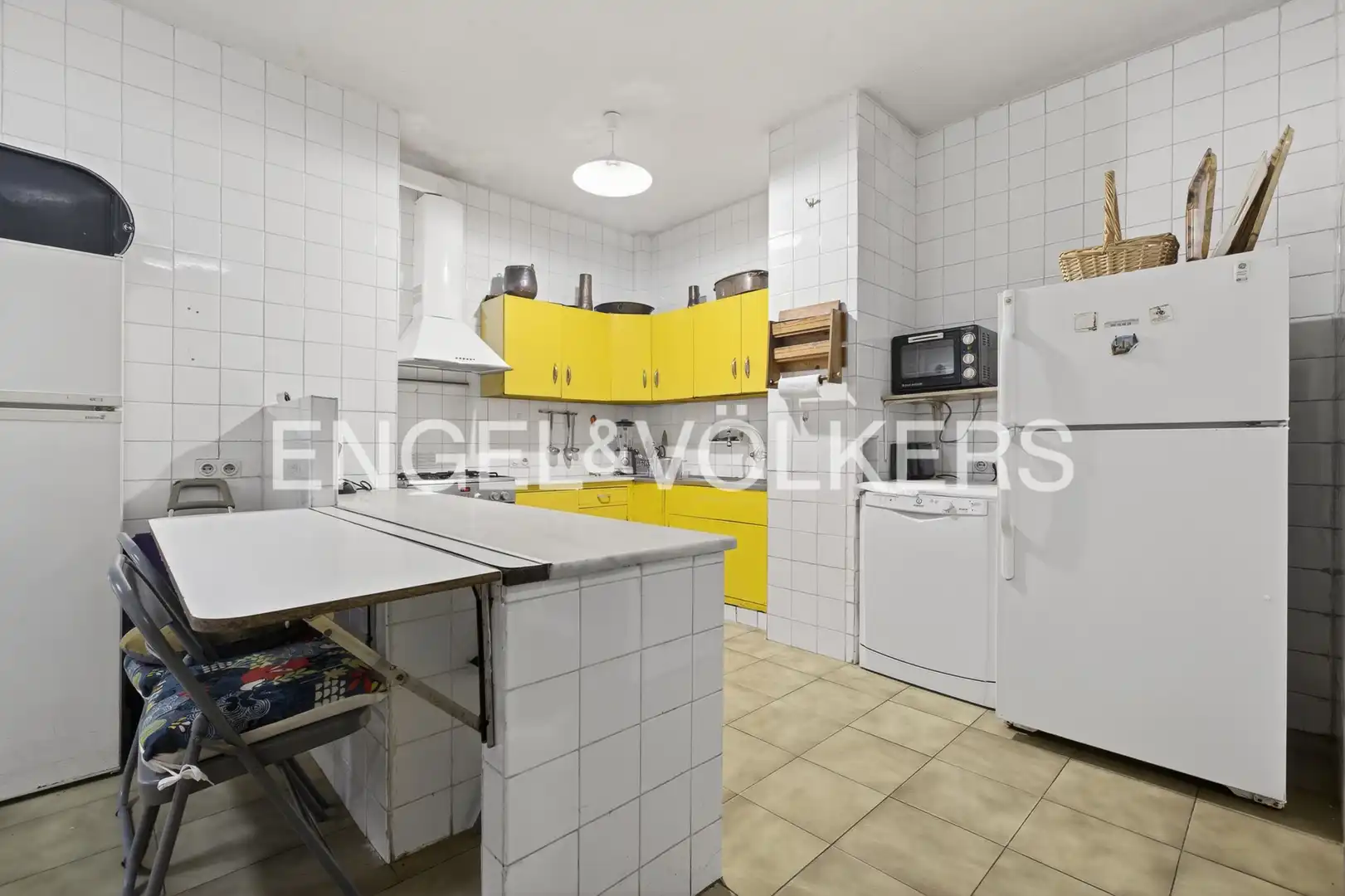 Cocina de Piso en venta en Sevilla con Calefacción, Terraza y Balcón