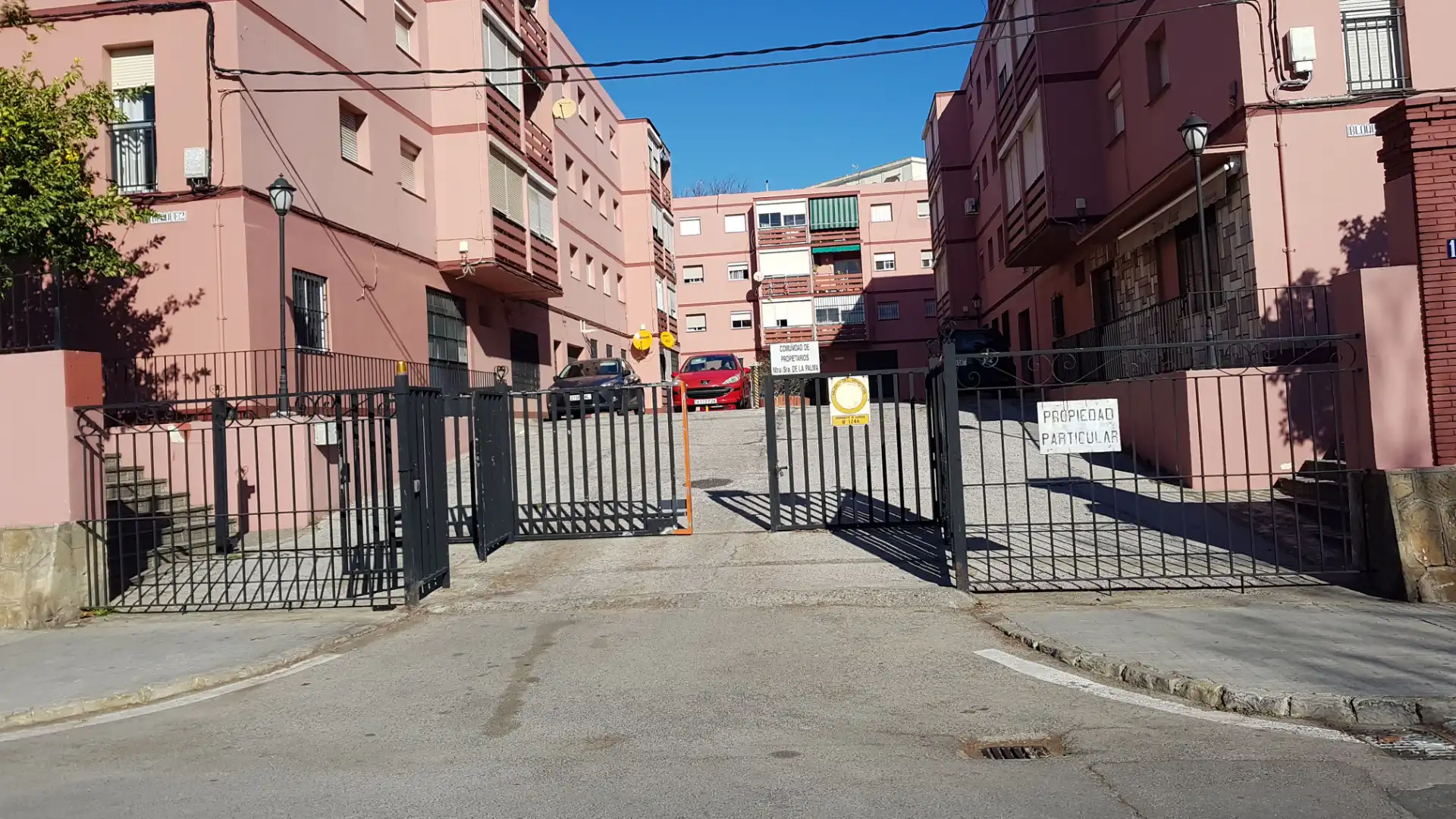 Vista exterior de Planta baixa en venda en Algeciras amb Terrassa, Traster i Moblat