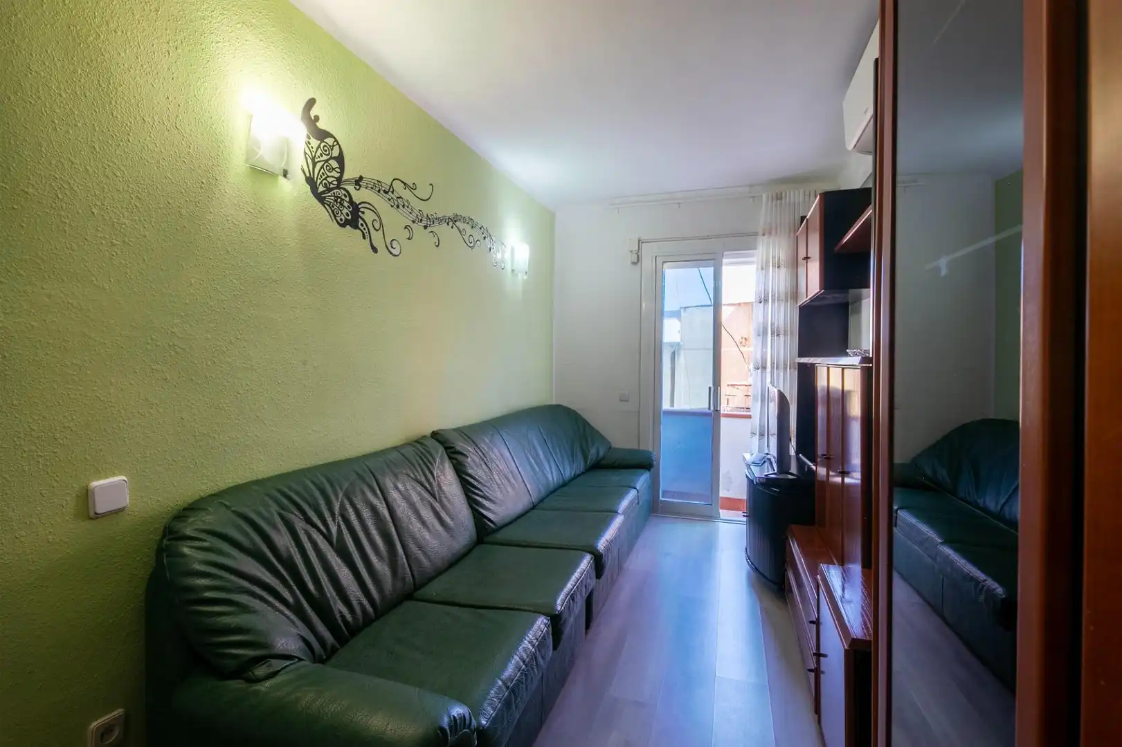 Sala de estar de Piso en venta en Barcelona con Parquet