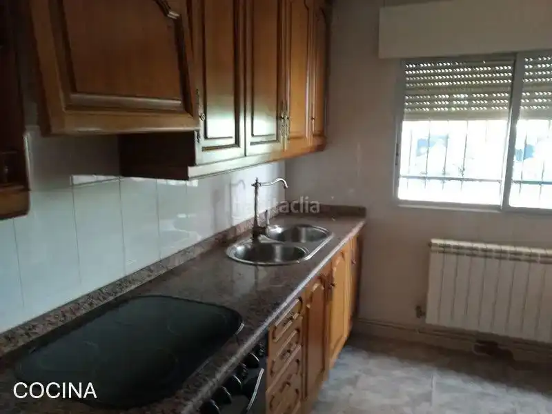 Cocina de Piso en venta en Trijueque con Jardín privado, Trastero y Piscina