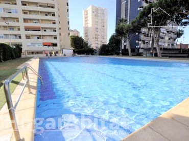 Appartamento con piscina in vendita a Calle Llari