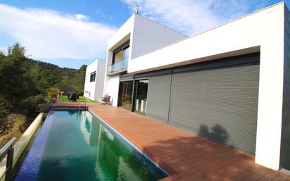 Swimming pool of House or chalet for sale in Lloret de Mar  with Air Conditioner, Terrace and Swimming Pool