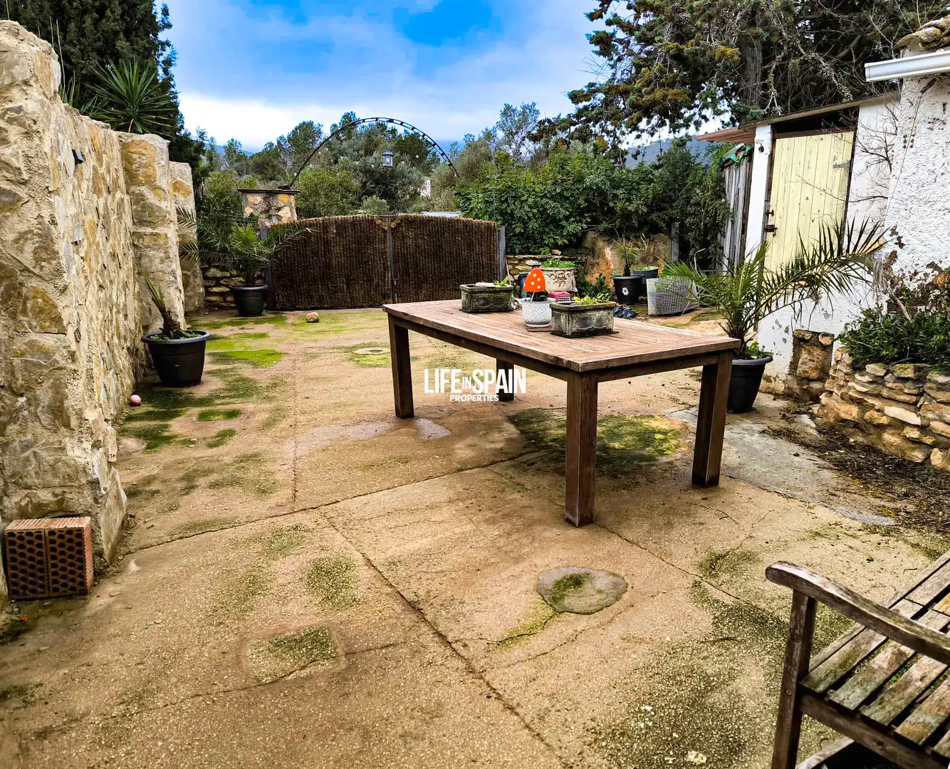 Terrasse von Country house zum Verkauf in Rasquera mit Klimaanlage, Privatgarten und Terrasse