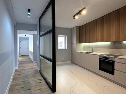 Kitchen of Flat to rent in  Madrid Capital  with Air Conditioner, Heating and Storage room