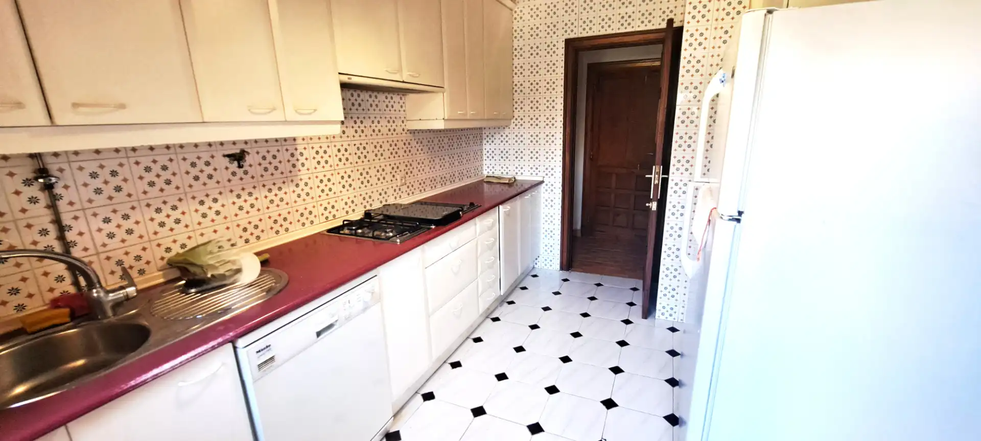 Cuina de Casa o xalet en venda en Talamanca de Jarama amb Calefacció, Jardí privat i Forn