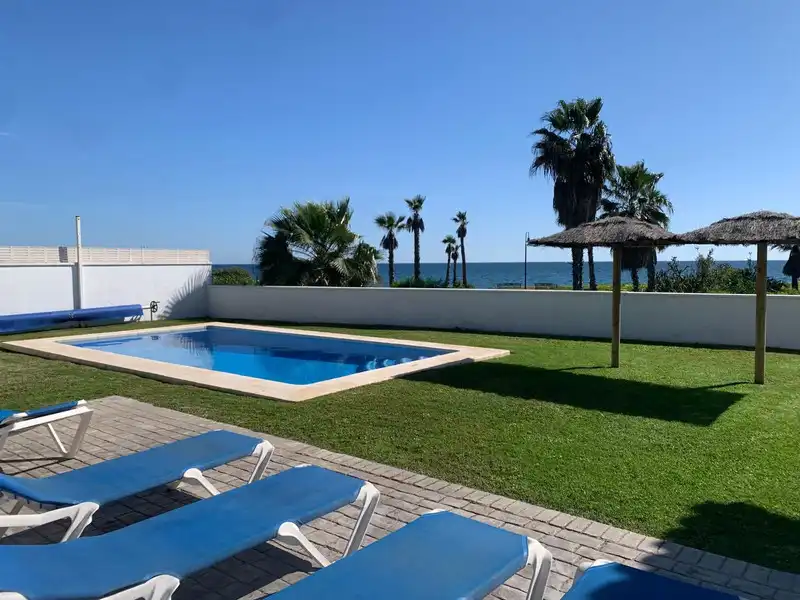 Villa mit Pool zum Verkauf in Estepona Pueblo