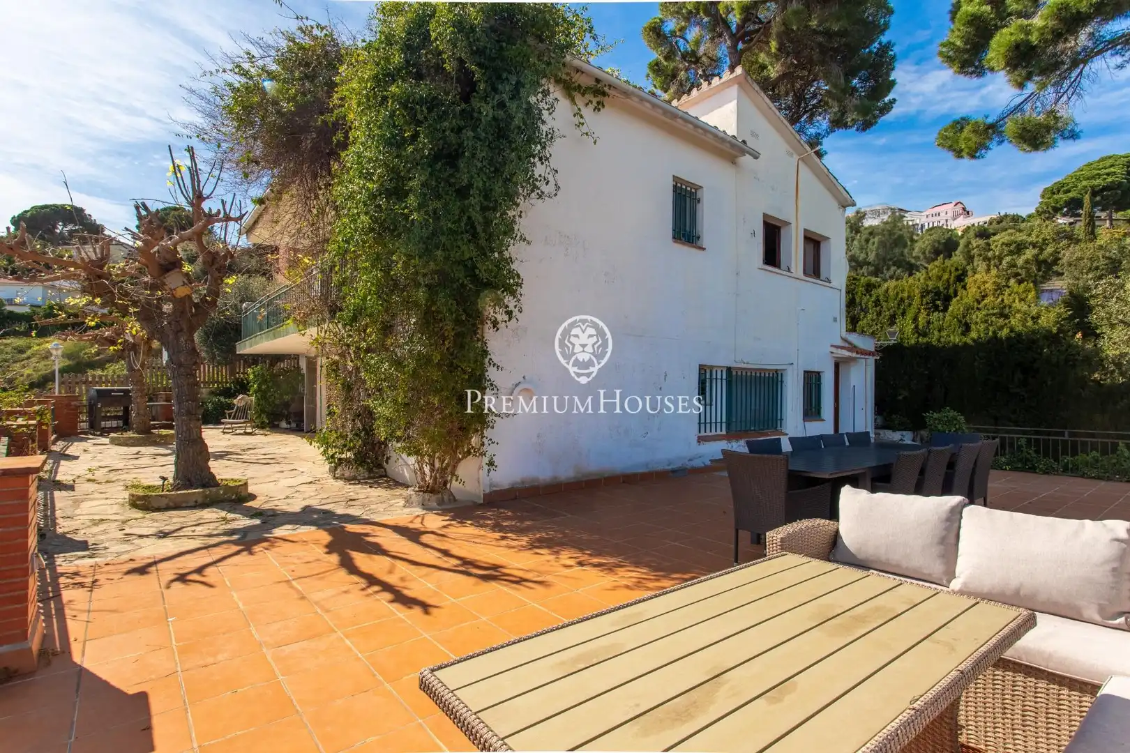 Vista exterior de Casa o chalet de alquiler en Sant Cebrià de Vallalta con Aire acondicionado, Calefacción y Terraza