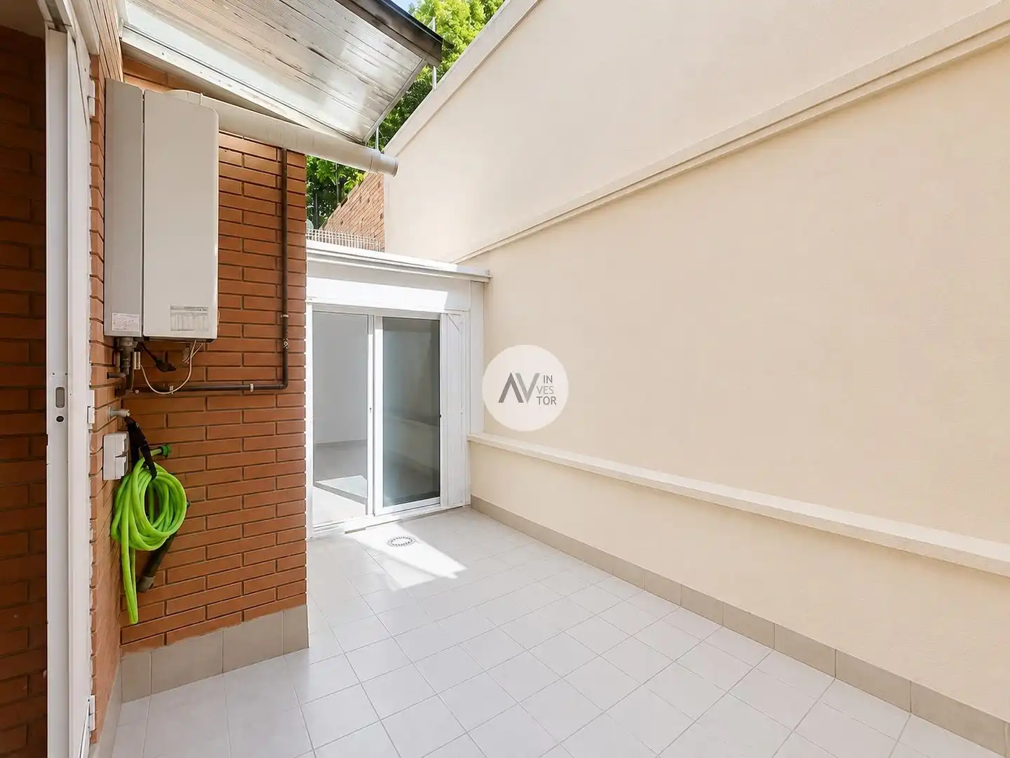 Balcony of Ground floor for sale in Cornellà de Llobregat  with Air Conditioner, Heating and Terrace