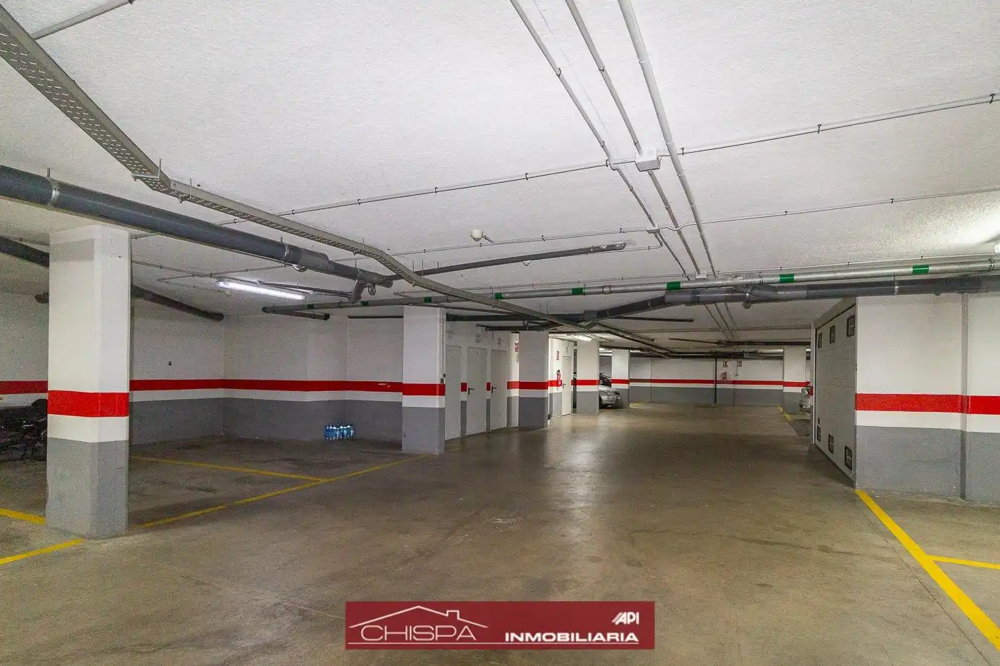 Parking de Piso en venta en Náquera con Terraza, Trastero y Piscina comunitaria
