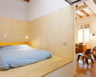 Dormitori de Apartament de lloguer en  Barcelona Capital amb Aire condicionat, Calefacció i Moblat