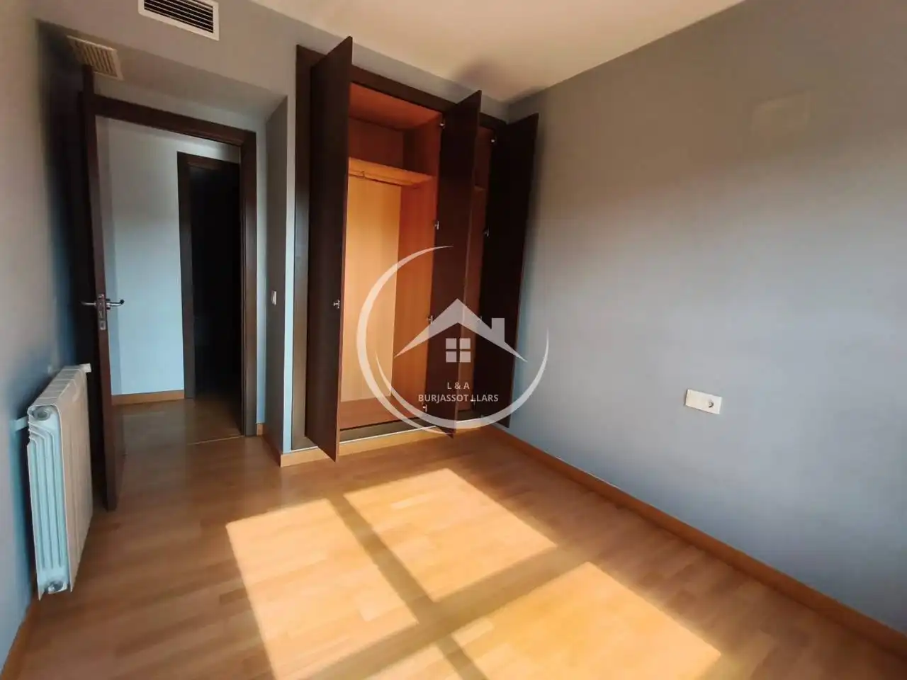 Habitación de Piso en venta en Burjassot con Aire acondicionado, Calefacción y Parquet