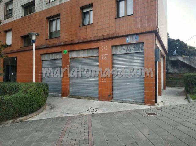 Local comercial en Venta en Avenida Kānpāzār Etorbideā en La Florida