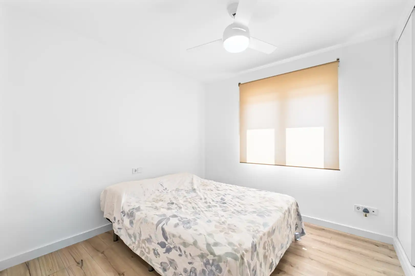 Bedroom of Houses for sale in Mutxamel  with Air Conditioner, Heating and Private garden