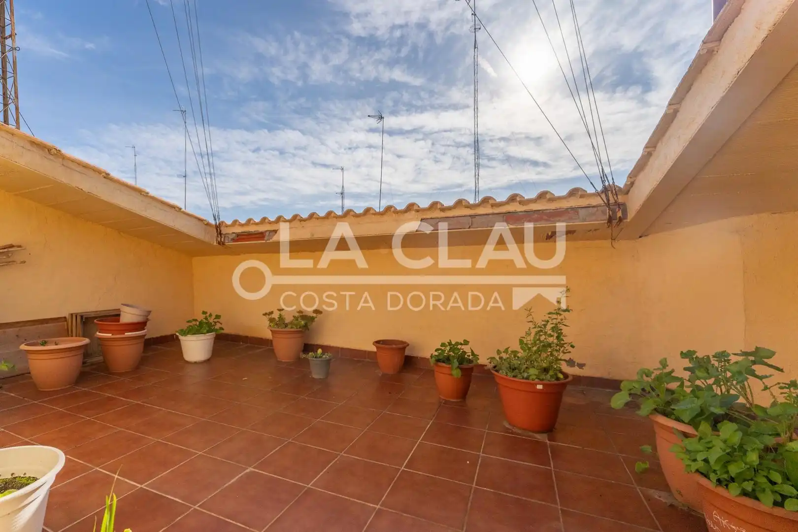 Terrasse von Einfamilien-Reihenhaus zum Verkauf in Gavà mit Heizung