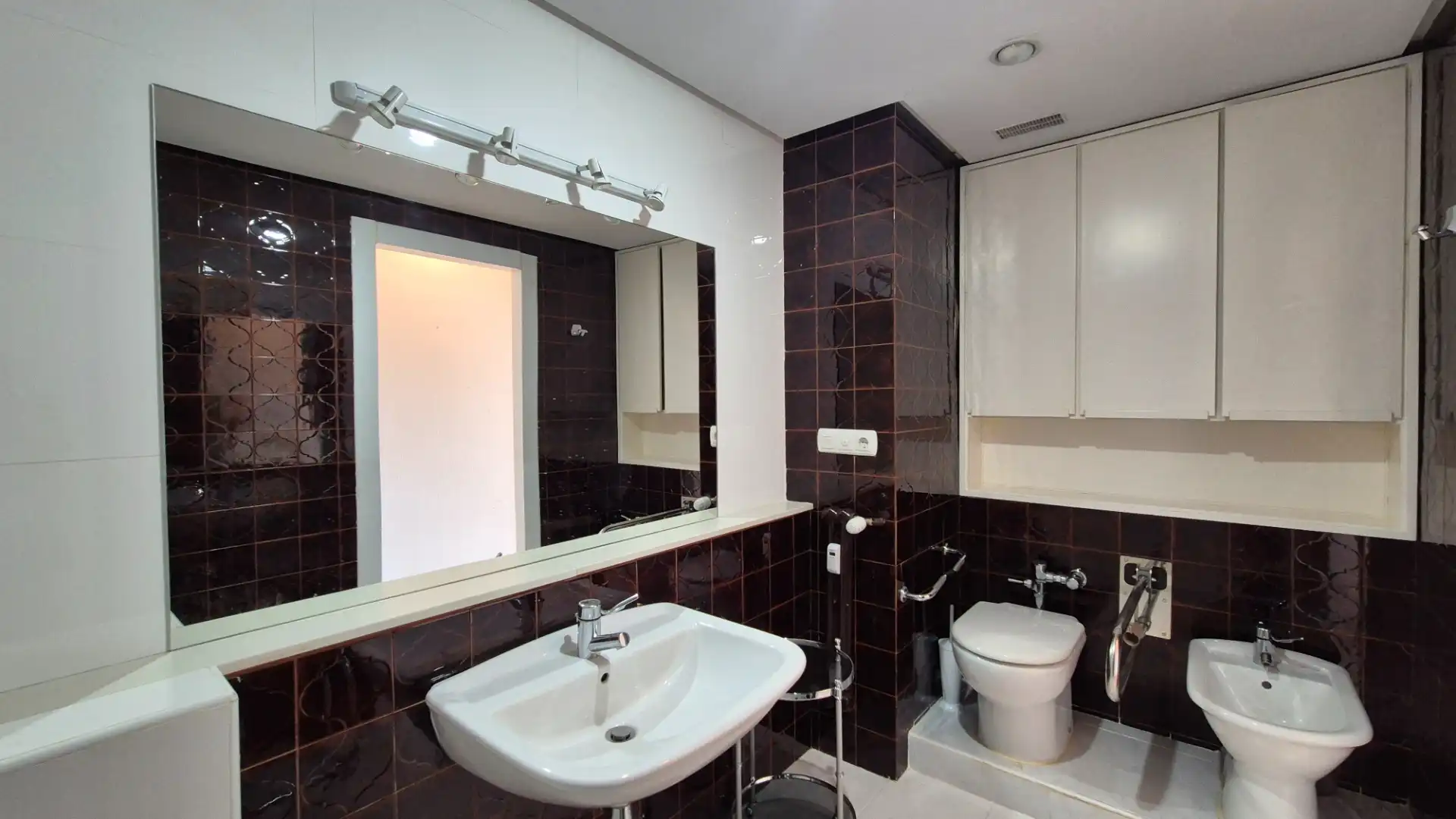 Baño de Piso en venta en Palencia con Calefacción, Terraza y Trastero