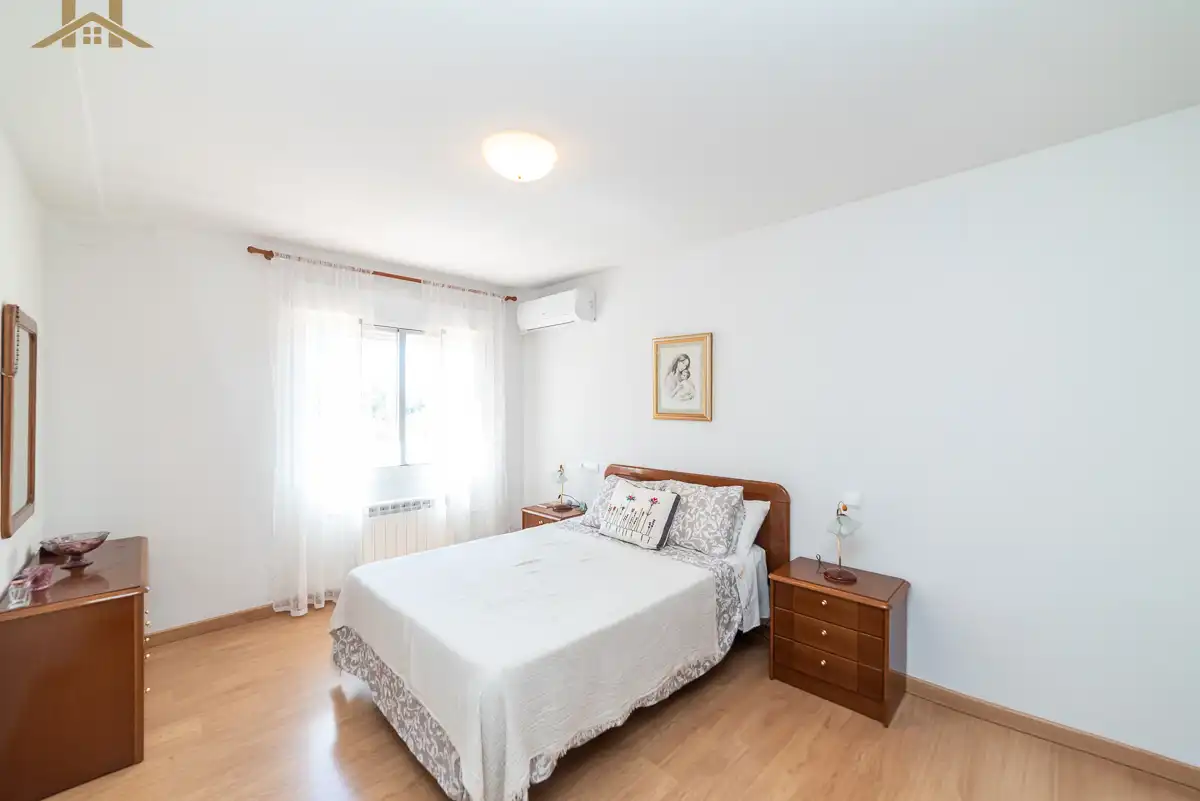 Einfamilien-Reihenhaus zum Verkauf in Avenida Constitución, Casavieja