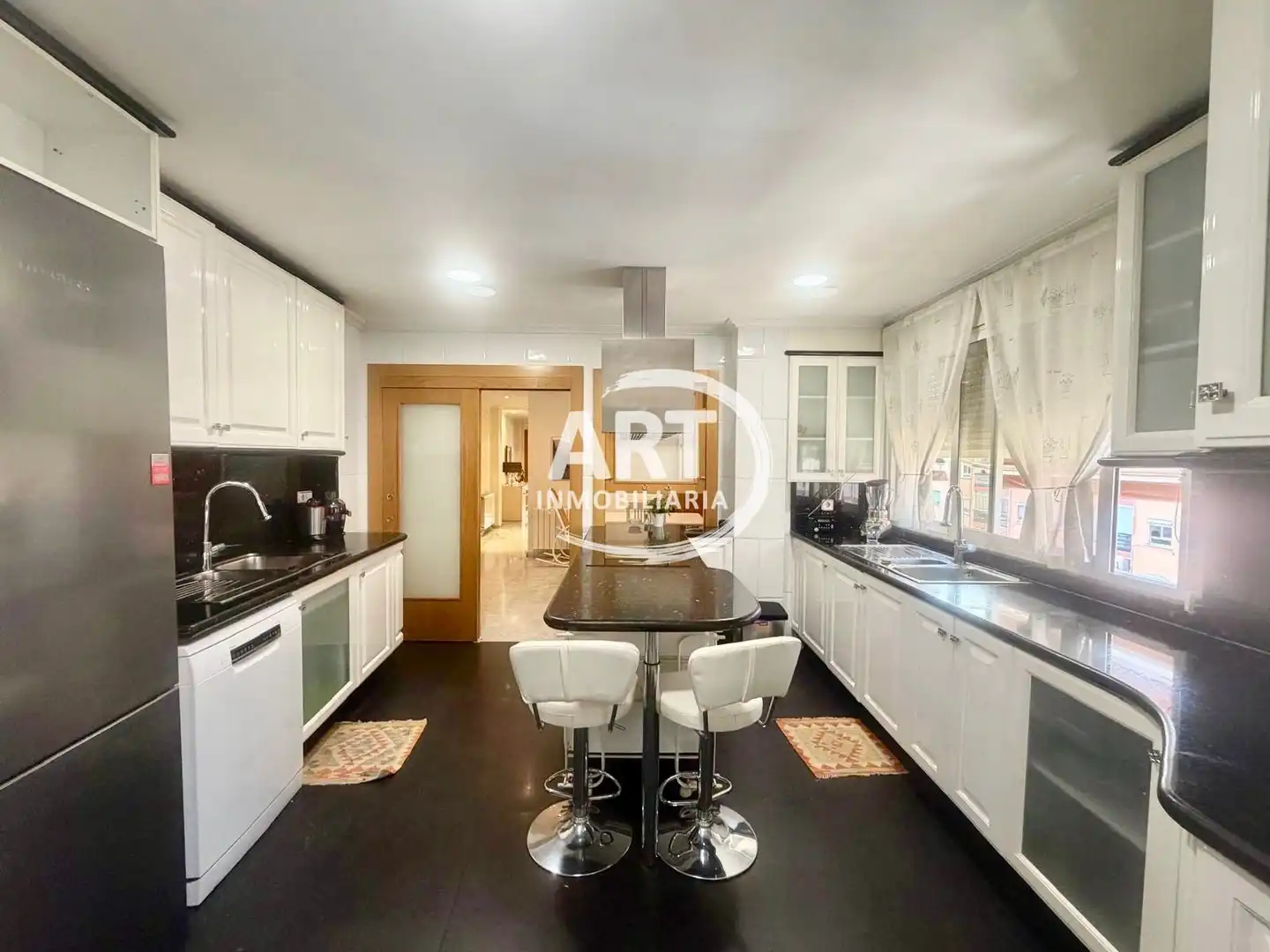 Kitchen of Buildings for sale in Mislata