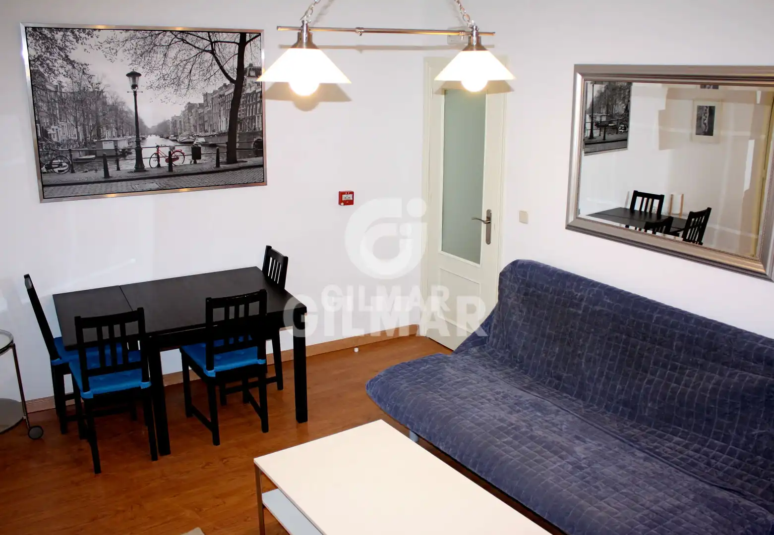 Sala d'estar de Pis en venda en Madrid amb Calefacció
