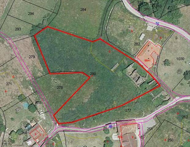 Terreno residencial en Venta en A Lama