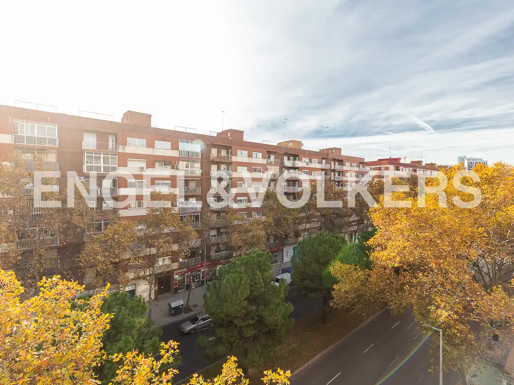 Flat for rent in Sant Pau