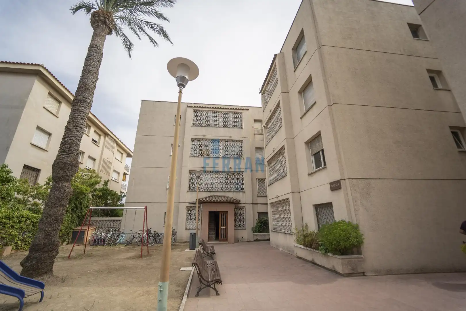 Vista exterior de Apartament en venda en El Vendrell amb Aire condicionat, Terrassa i Traster
