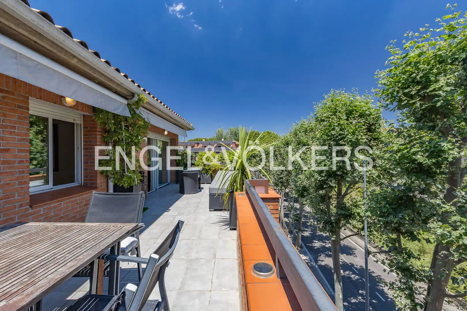 Terrassa de Àtic en venda en Sant Cugat del Vallès amb Calefacció, Jardí privat i Parquet