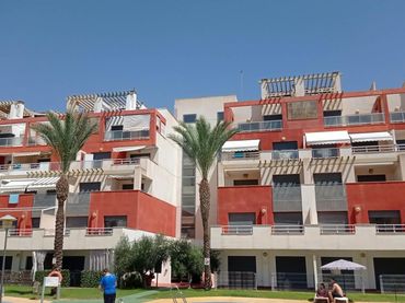 Appartement avec jardin à vendre à Calle SOTAVENTO MARINA REY COSTA REY