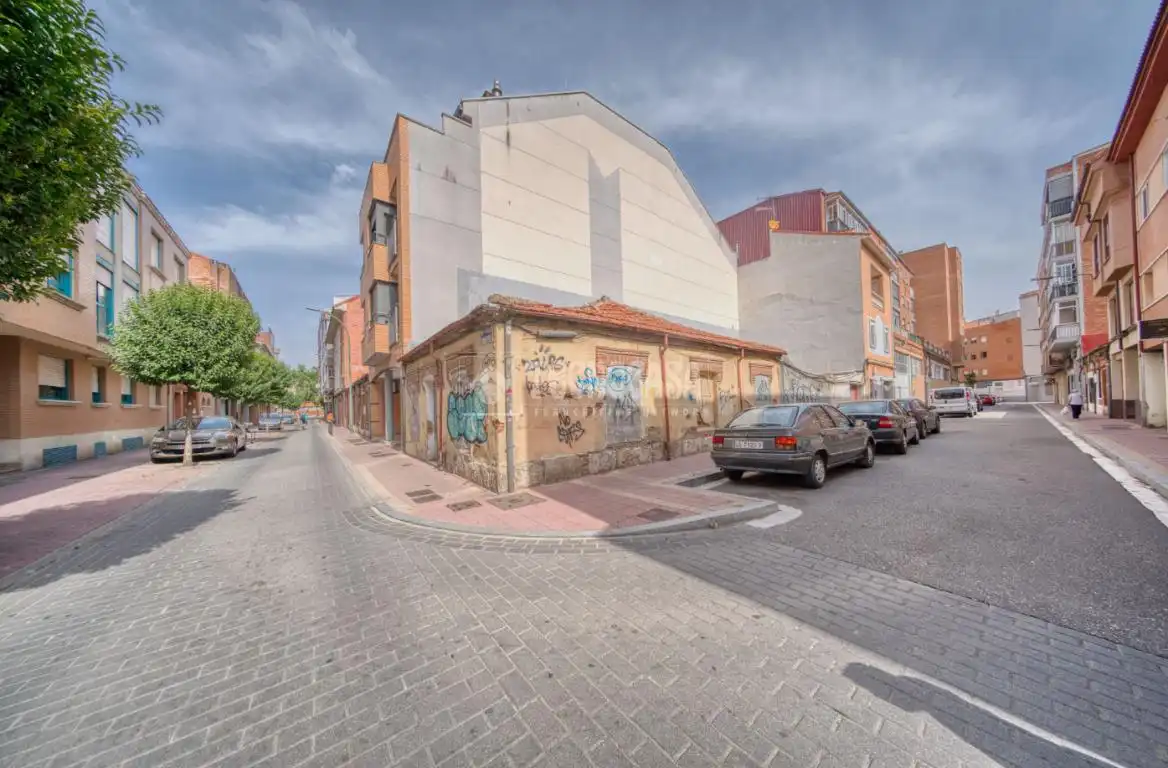 Exterior view of Buildings for sale in Valladolid