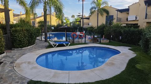 Foto 4 de Casa adosada en venta en Calle Ana de Austria-pepina Nor, Puerto Banús, Marbella