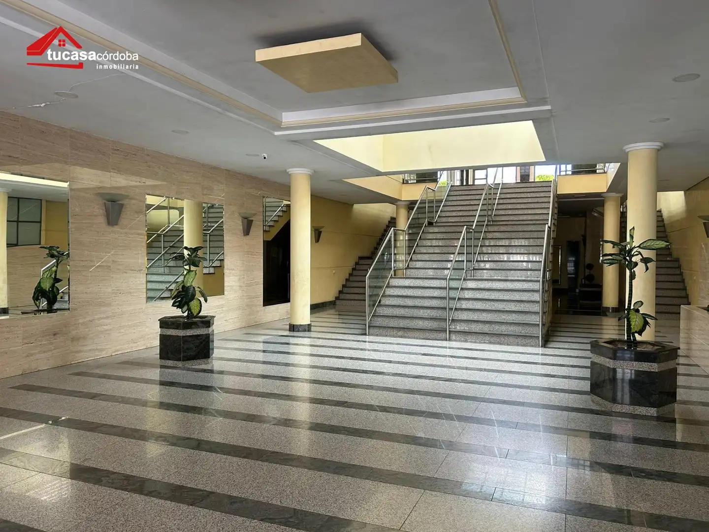Planta baixa en venda en Córdoba amb Aire condicionat, Alarma i Piscina comunitària
