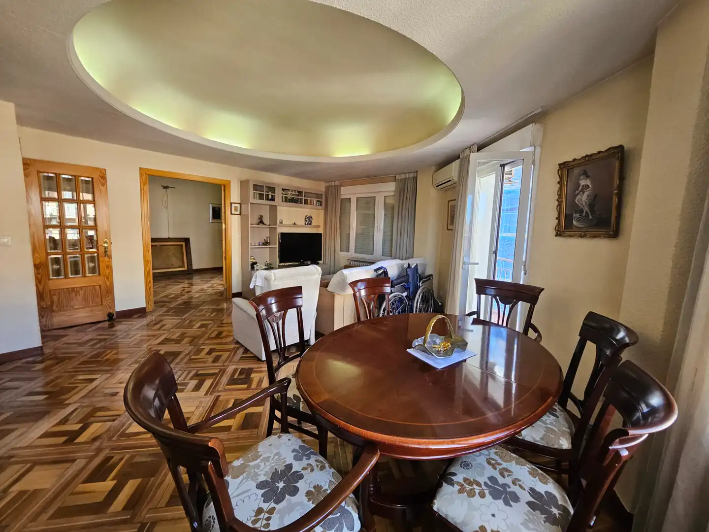 Dining room of Flat for rent in Madrid  with Air Conditioner, Heating and Furnished