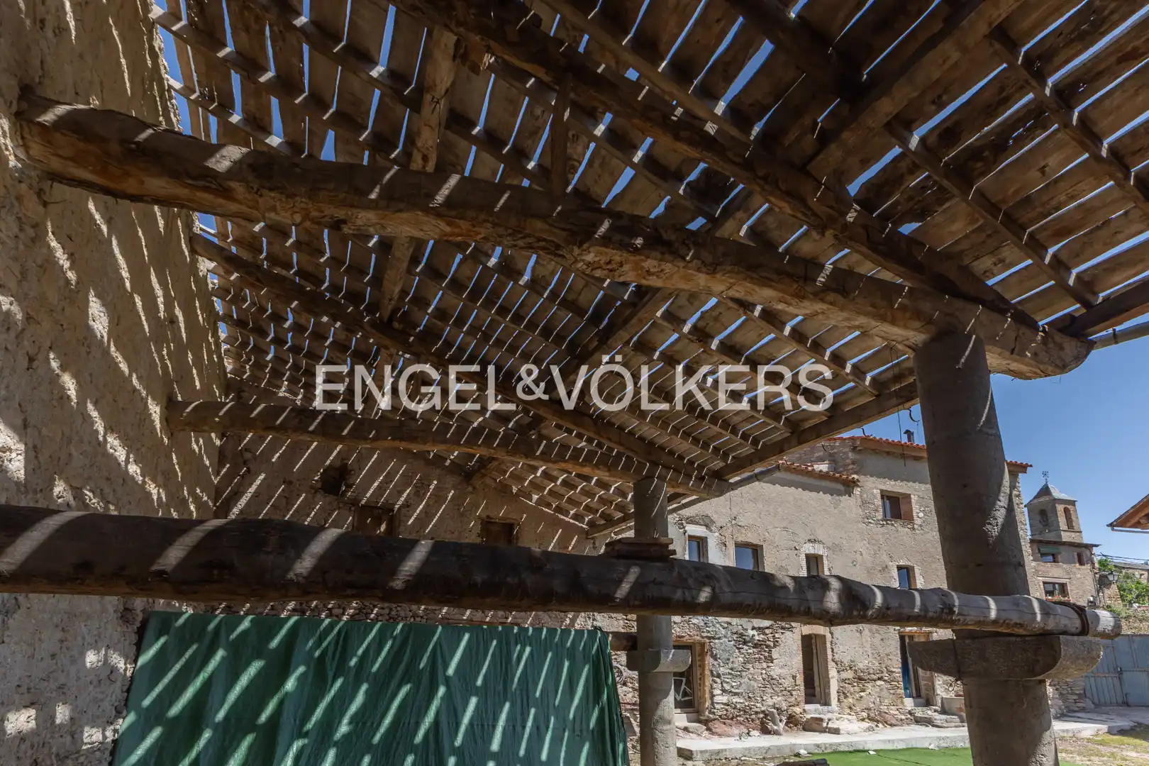 Terrassa de Casa o xalet en venda en Bellver de Cerdanya amb Calefacció, Jardí privat i Parquet