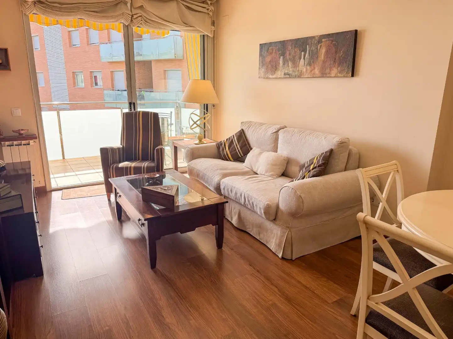 Sala de estar de Piso en venta en Cubelles con Aire acondicionado, Calefacción y Parquet