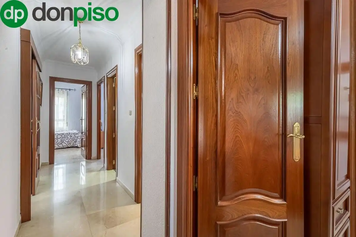 Flat for sale in Granada