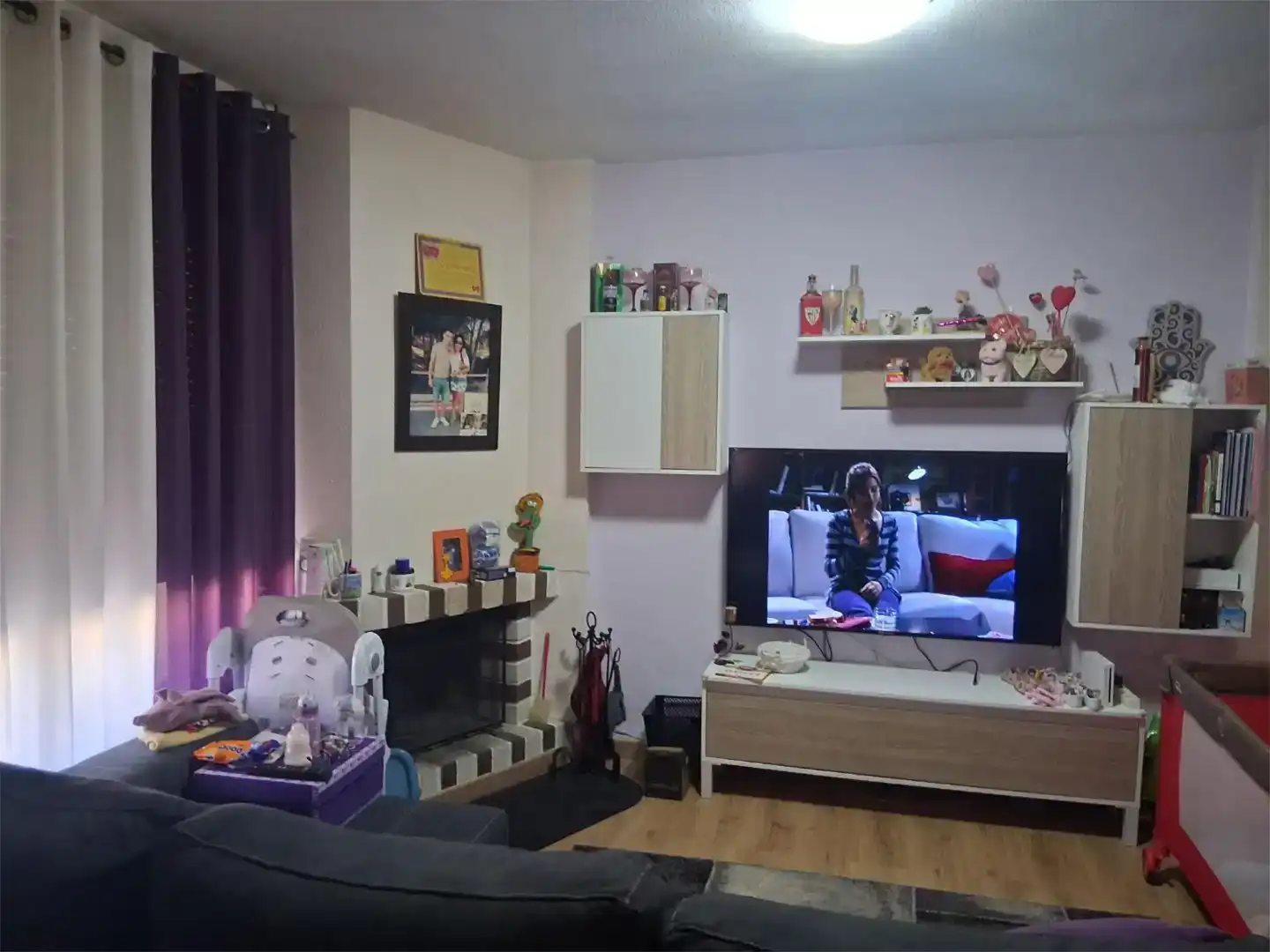 Sala d'estar de Casa o xalet en venda en Algueña amb Aire condicionat i Balcó