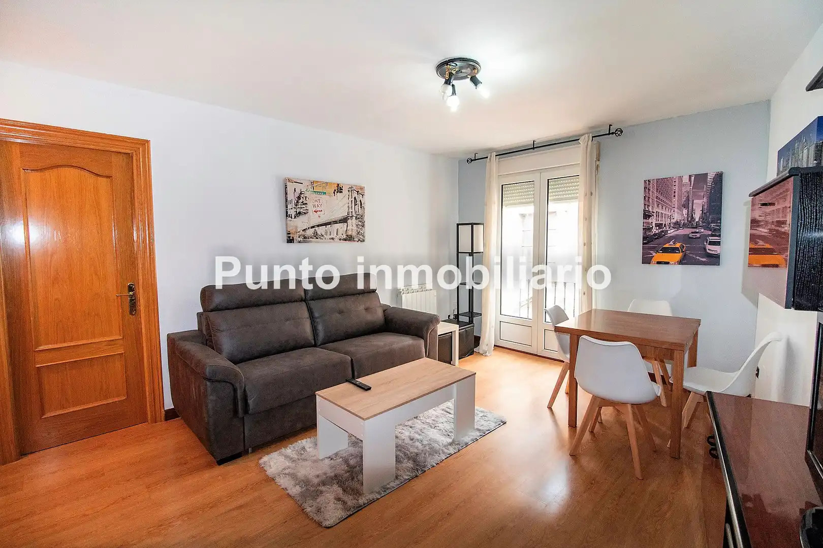 Flat with terrace to rent in Calle de Teresa Gil