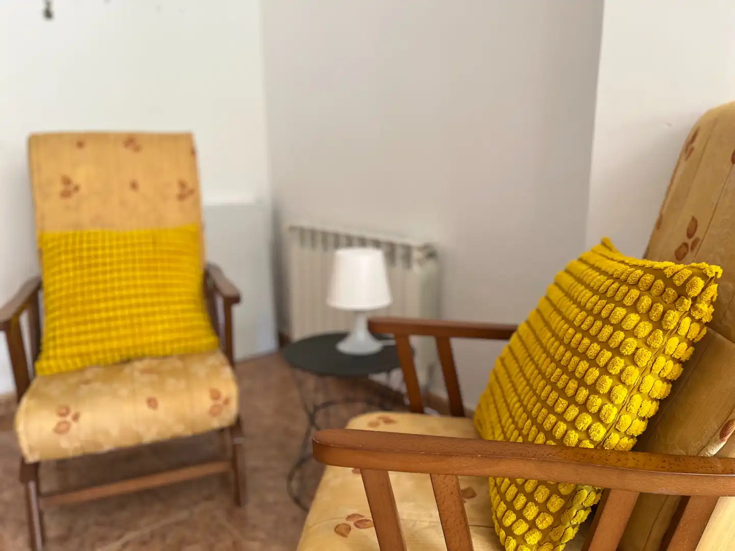 Sala d'estar de Casa o xalet en venda en Torrijo de la Cañada amb Moblat