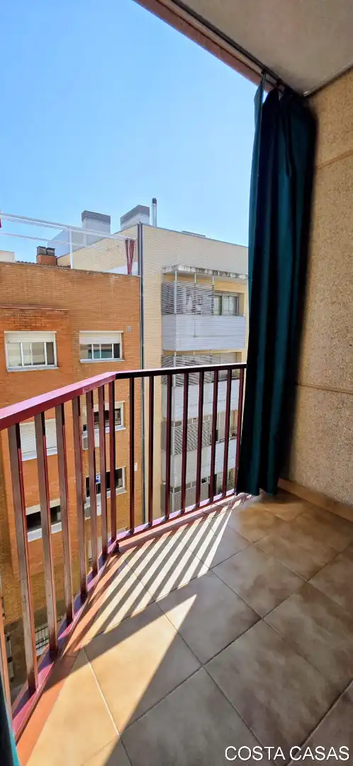 Terraza de Piso en venta en L'Hospitalet de Llobregat con Balcón
