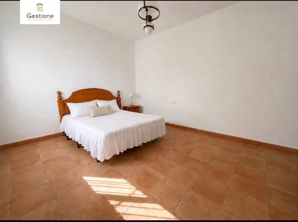 Schlafzimmer von Einfamilien-Reihenhaus zum Verkauf in Burriana / Borriana mit Balkon