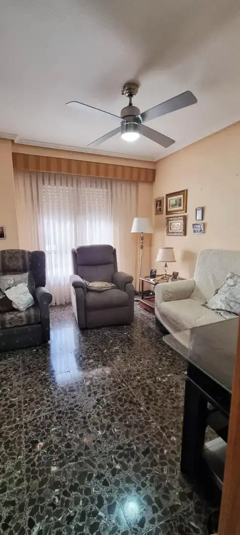 Wohnzimmer von Wohnung zum Verkauf in Elche / Elx