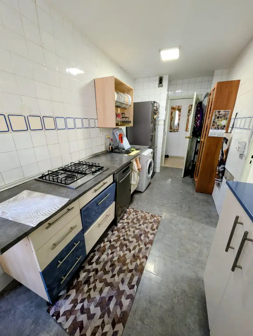 Kitchen of Flat for sale in Sur