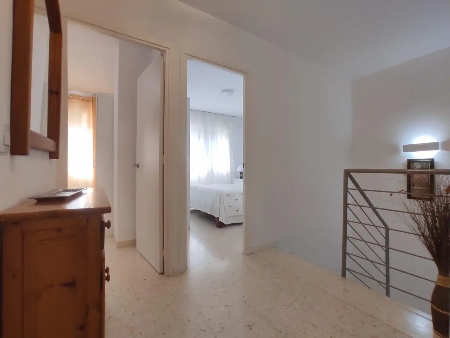 Casa adosada de lloguer en Dos Hermanas amb Aire condicionat, Jardí privat i Moblat