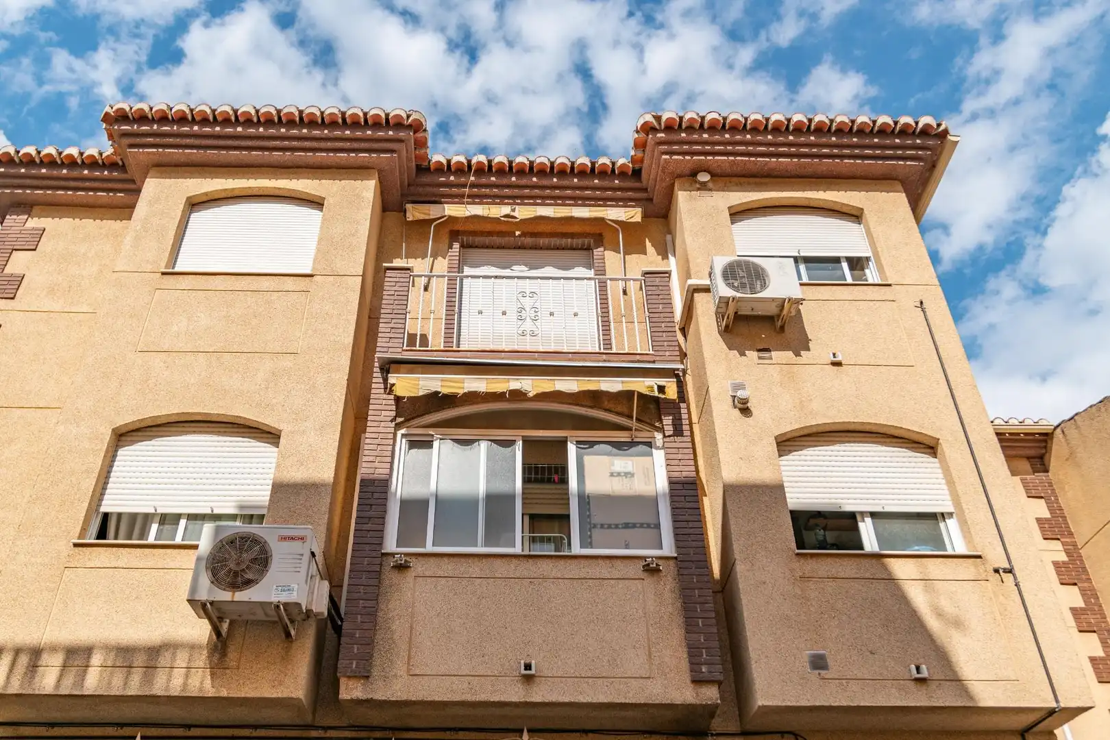 Vista exterior de Piso en venta en Armilla