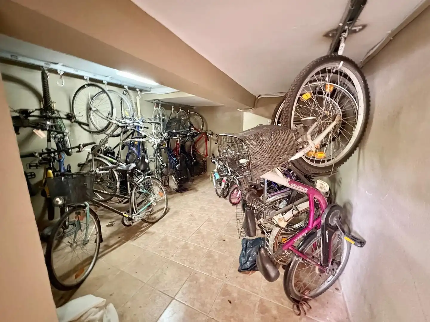Apartments for rent in Vélez-Málaga  with Air Conditioner, Storage room and Community pool