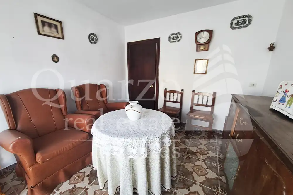 Sala d'estar de Casa o xalet en venda en Madroñera amb Terrassa, Moblat i Balcó
