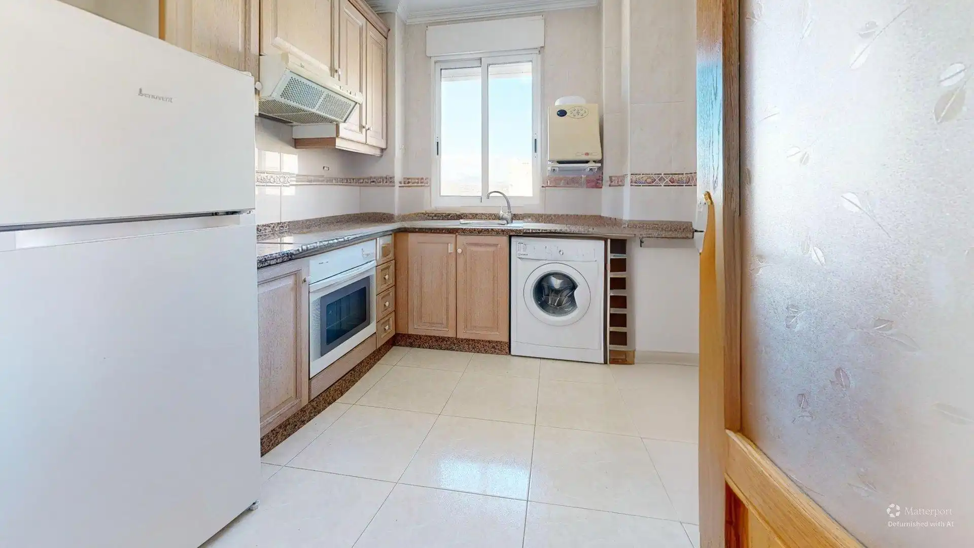 Cuina de Apartament en venda en Elche / Elx amb Aire condicionat, Terrassa i Moblat