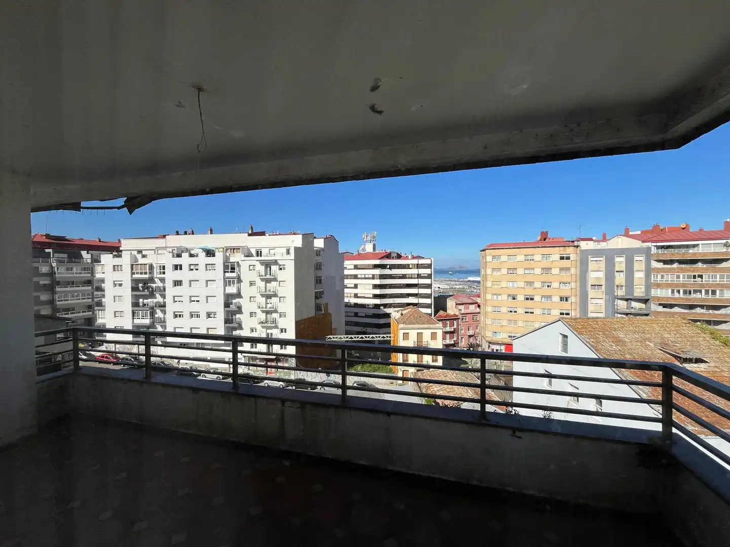 Vista exterior de Casa o xalet en venda en Vigo  amb Calefacció, Jardí privat i Parquet