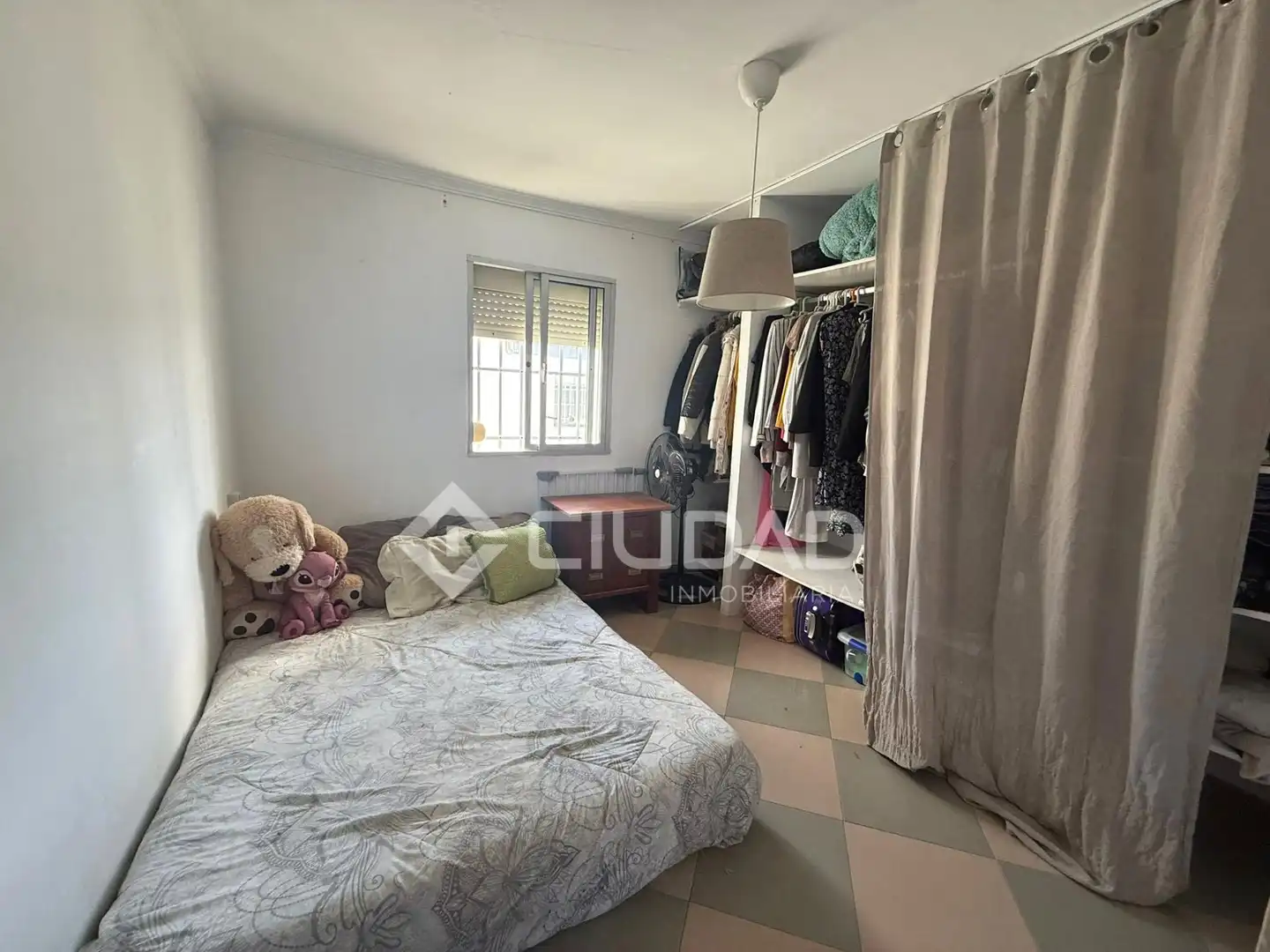Habitación de Piso en venta en Sanlúcar de Barrameda con Balcón